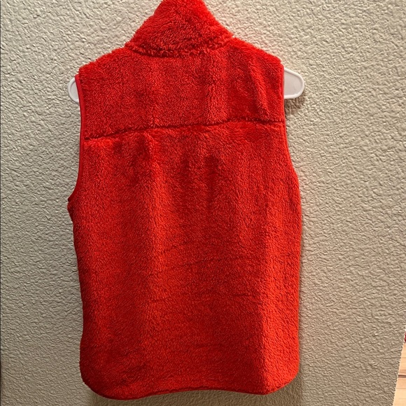Eddie Bauer Coral Plush Fleece Vest EUC - Picture 4 of 4